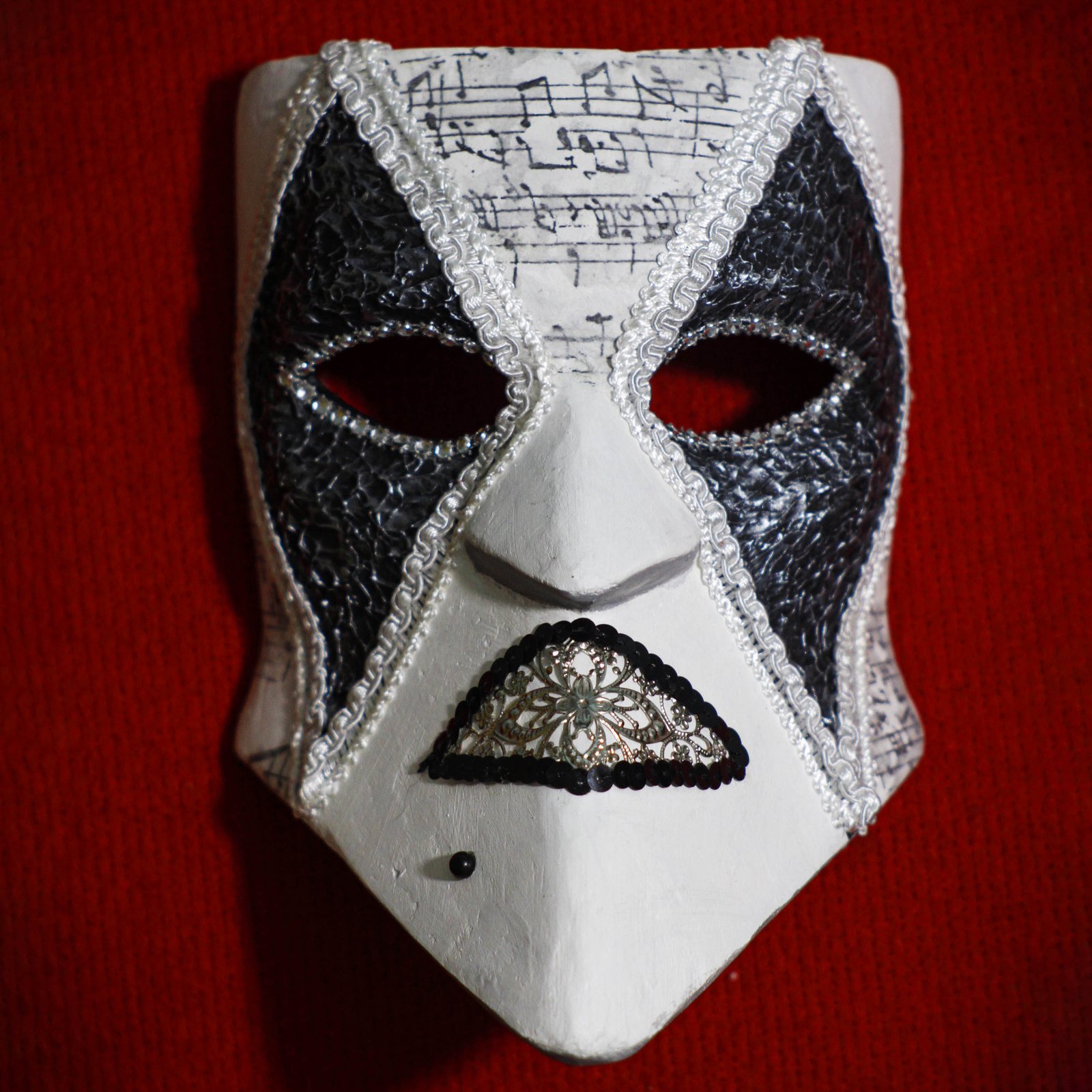 _MG_2303 Black Metal Kiss - Image 1