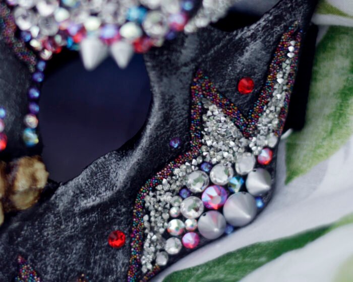 Human Skull "Rhinestones" - Image 6